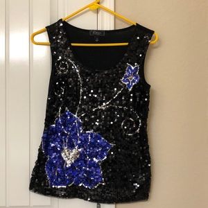 Flower sequins knit top